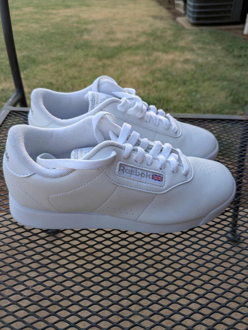 Reebok Princess Classic White Leather Sneakers 6W